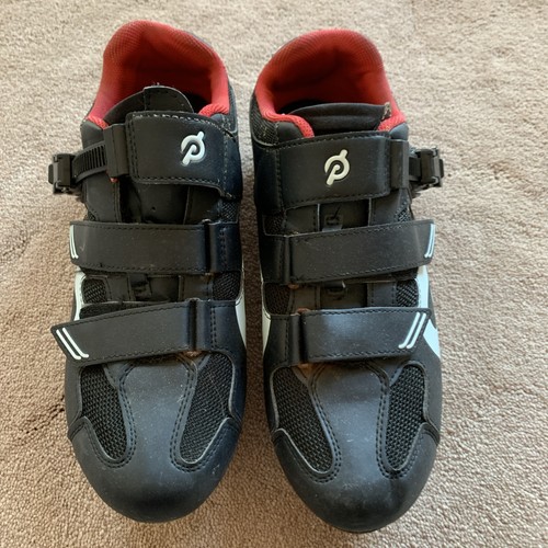 Peloton cycling shoes with