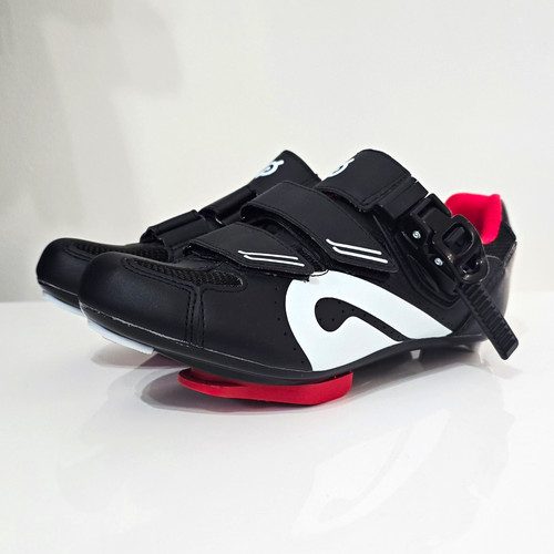Peloton cycling shoes 36 - peloton,