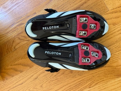 Peloton cycling shoes - 🔥,