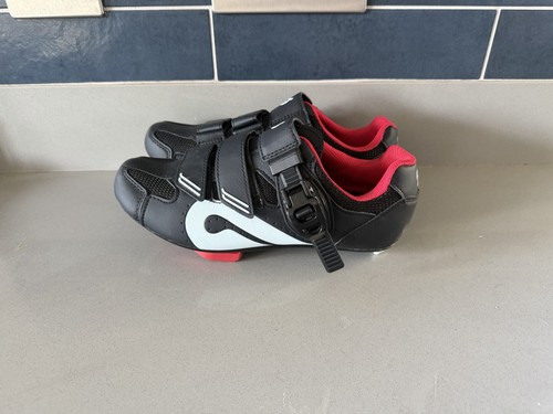 Peloton cycling shoes - peloton,