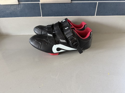 Peloton cycling shoes - peloton,