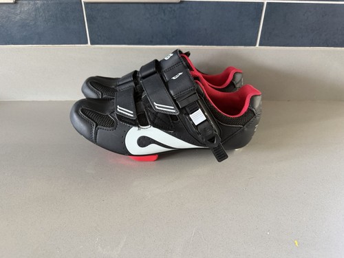 Peloton cycling shoes brand - peloton,